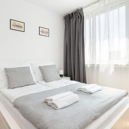 Doki Business Apartment Center Gdansk By Yoca Dış mekan fotoğraf